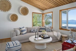 Smart TV - Beach House by the Sea (Lopez Island)