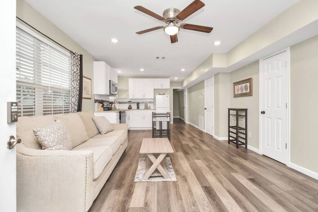 Comfy+Lovable Home | Near Dwntwn HOU| Fast Wi-Fi