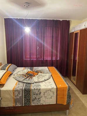 1 bedroom, iron/ironing board, WiFi, bed sheets