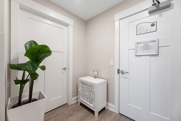 Interior detail - 539 Bay St. Lake View Condo Unit 301W (Traverse City)
