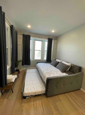 3 habitaciones, tabla de planchar con plancha y wifi gratis 