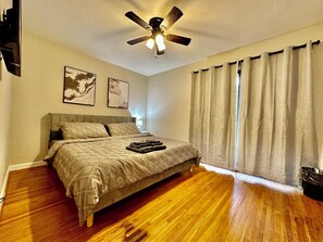 2 bedrooms, iron/ironing board, WiFi, bed sheets