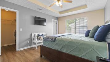 3 bedrooms, iron/ironing board, travel crib, WiFi