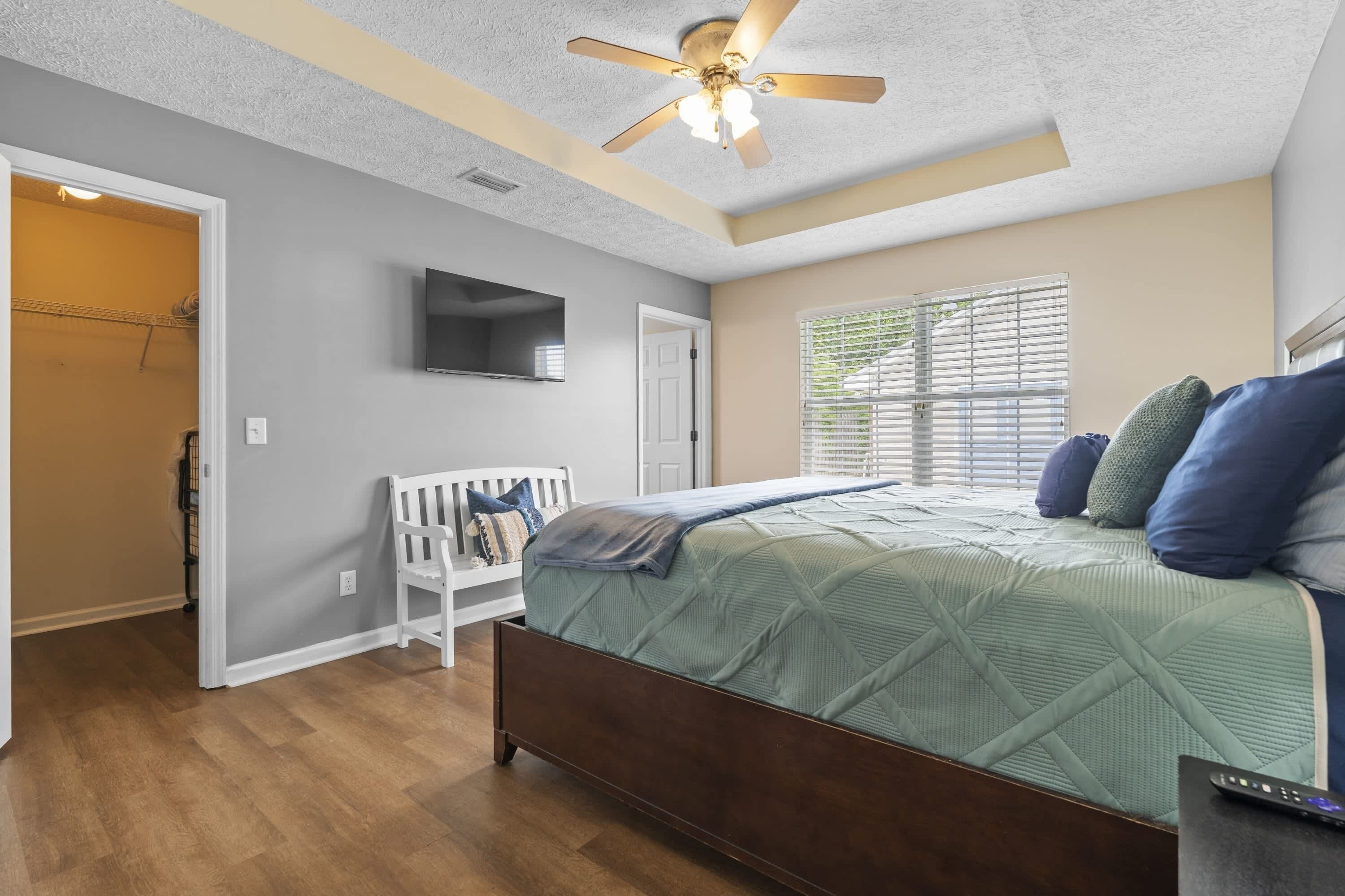 3 bedrooms, iron/ironing board, travel crib, WiFi