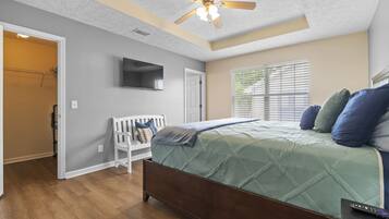 3 bedrooms, iron/ironing board, travel crib, WiFi