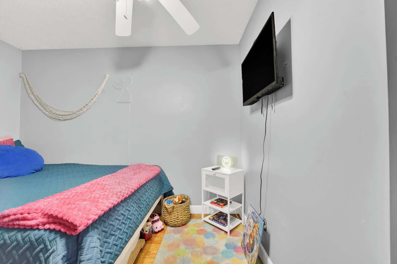 5 dormitorios, escritorio, tabla de planchar con plancha y wifi