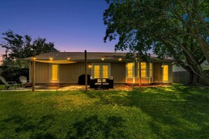 Exterior - Luxe Guest Suite Near The Emerald Coast of PCB (Lynn Haven)
