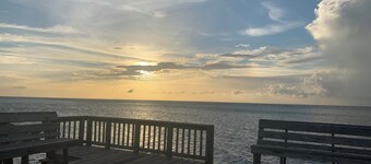 BEACHFRONT CASITA Snorkel & explore this amazing reef~ Experience Caribbean Life