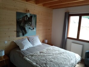 4 soverom, strykejern/-brett, reiseseng for barn og wi-fi (inkludert)