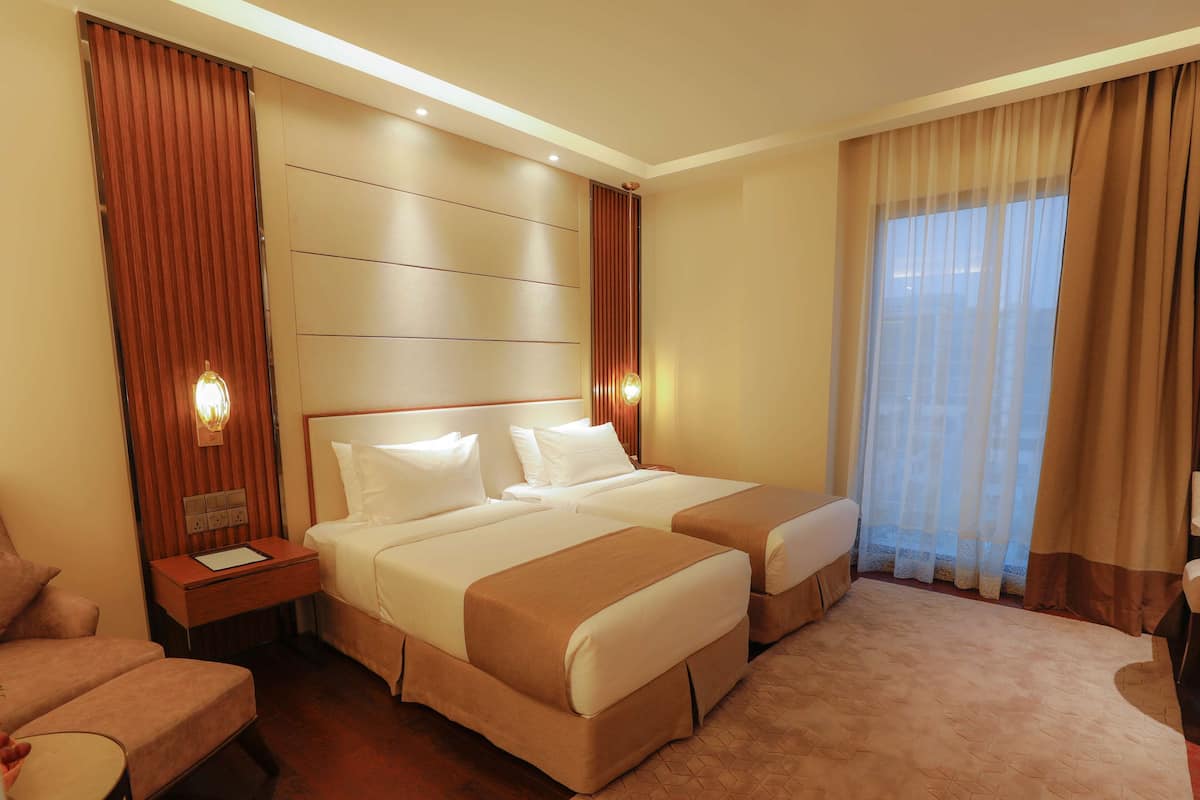 Premium Room, 2 Twin Beds, Non Smoking | Desk, soundproofing, iron/ironing board