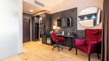 Suite, 1 Double Bed (Converts to 2 Twin Beds;with Sofabed) | Minibar, in-room safe, desk, laptop workspace