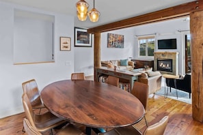 Dining - Luxury Ski-In/Ski-Out Home in Moonlight w/ Hot Tub (Big Sky)