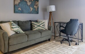 Living area - two  bedroom apartment  - for  2  to  4 guest   (Washington)