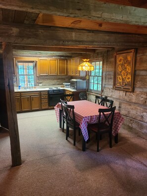 Dining - The Cove TOKA Cabin...30 seconds from Patoka Lake...Sleeps 10 (Taswell)