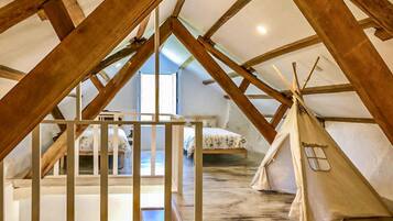 3 bedrooms, free WiFi, bed sheets