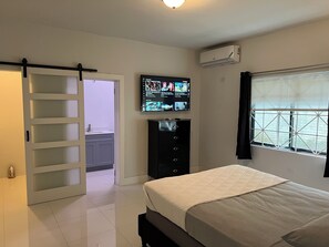8 Schlafzimmer, Bügeleisen/Bügelbrett, WLAN, Bettwäsche