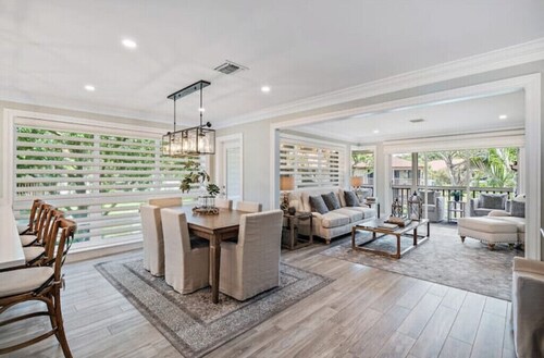 Newly Decorated Waterfront Home in PGA National by Guaranteed Rental™