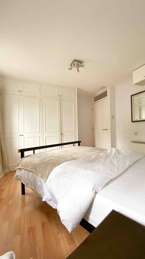 1 Schlafzimmer, Bügeleisen/Bügelbrett, kostenloses WLAN, Bettwäsche