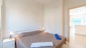 1 camera, ferro/asse da stiro, accesso a Internet, lenzuola