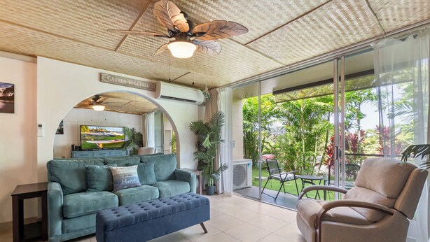 Unclassified image, 1 of 46, button - Bamboo Bungalow (Lahaina)