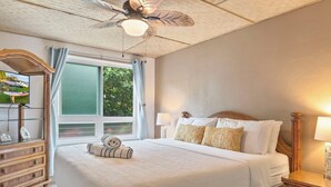 Unclassified image, 5 of 46, button - Bamboo Bungalow (Lahaina)