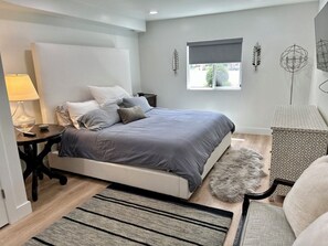 4 bedrooms, desk, iron/ironing board, free WiFi