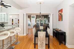 House, Multiple Beds, Balcony, Garden View | In-room dining - Sunny Palms (Tampa)