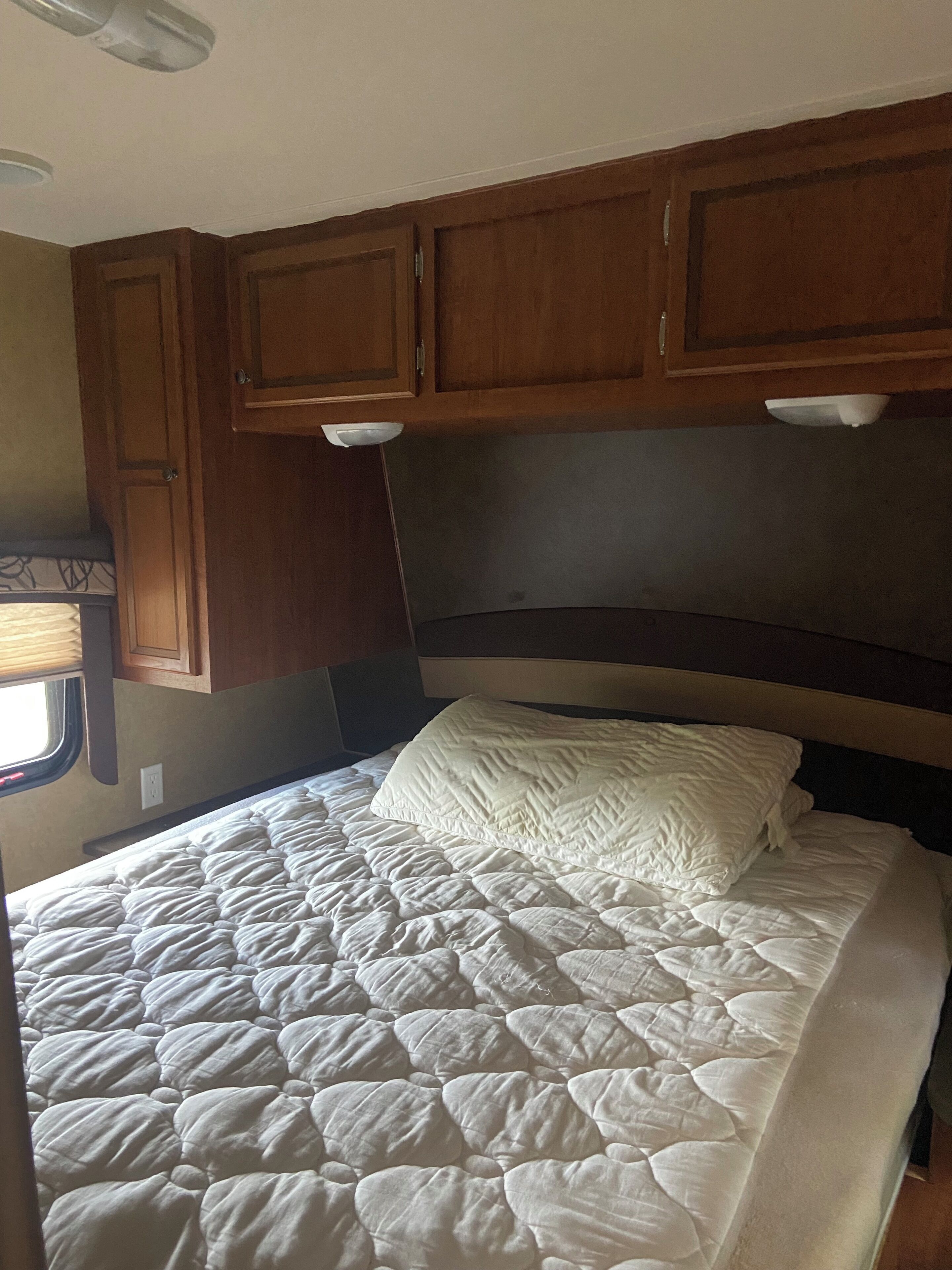 1 chambre, literie fournie