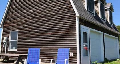 Vermont’s Secluded Island Getaway<br>