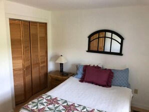 1 chambre, fer et planche à repasser, Wi-Fi, literie fournie