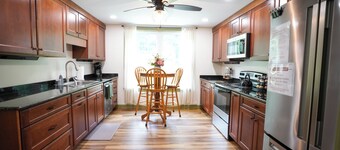 Historic Sears & Roebuck River Home (Penthouse) The Village at Houser's Crossing