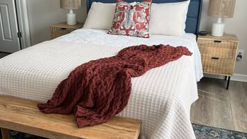 2 bedrooms, iron/ironing board, free WiFi, bed sheets