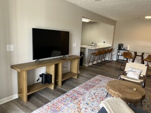 Interior - All Things Auburn, Walkable to Campus and University Related Activities! (Auburn)