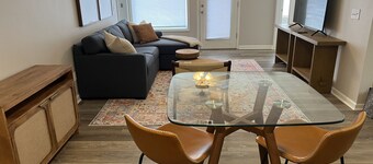 All Things Auburn, Walkable to Campus and University Related Activities!