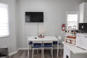 Dining - 3Bed 2Bath Apt Near NYC + Parking & Laundry (Irvington)