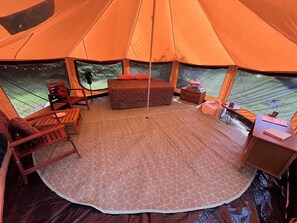 1 bedroom - U.P. Glamping Getaway (Stephenson)