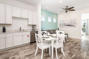 House, Multiple Beds, Patio, Garden View (Up to Scale With Margaritas) | Dining - Up to Scale With Margaritas (Kissimmee)