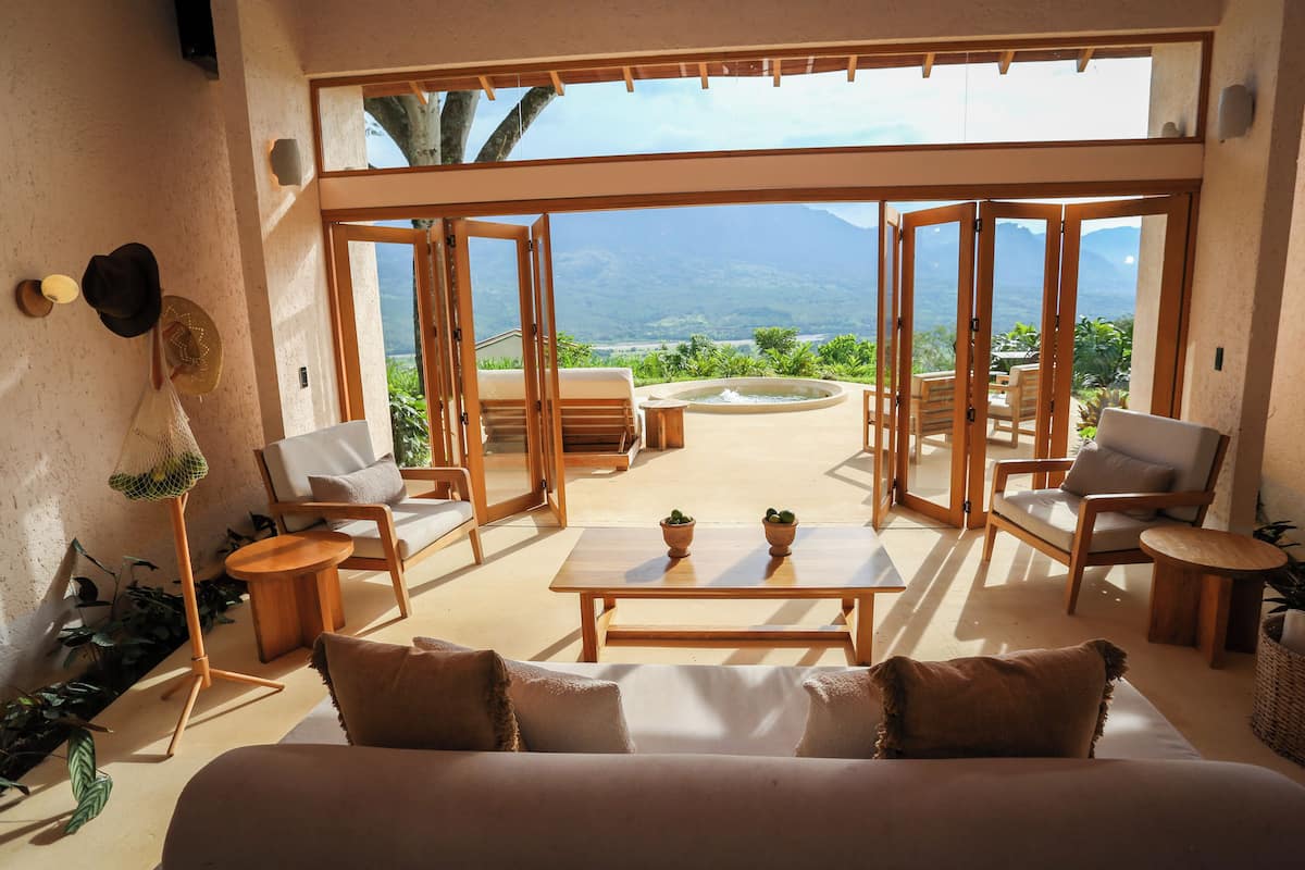 1 bedroom, premium bedding, pillow-top beds, minibar