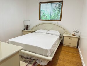 3 chambres, fer et planche à repasser, Wi-Fi, literie fournie