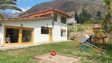 Utendørs lekeområde for barn