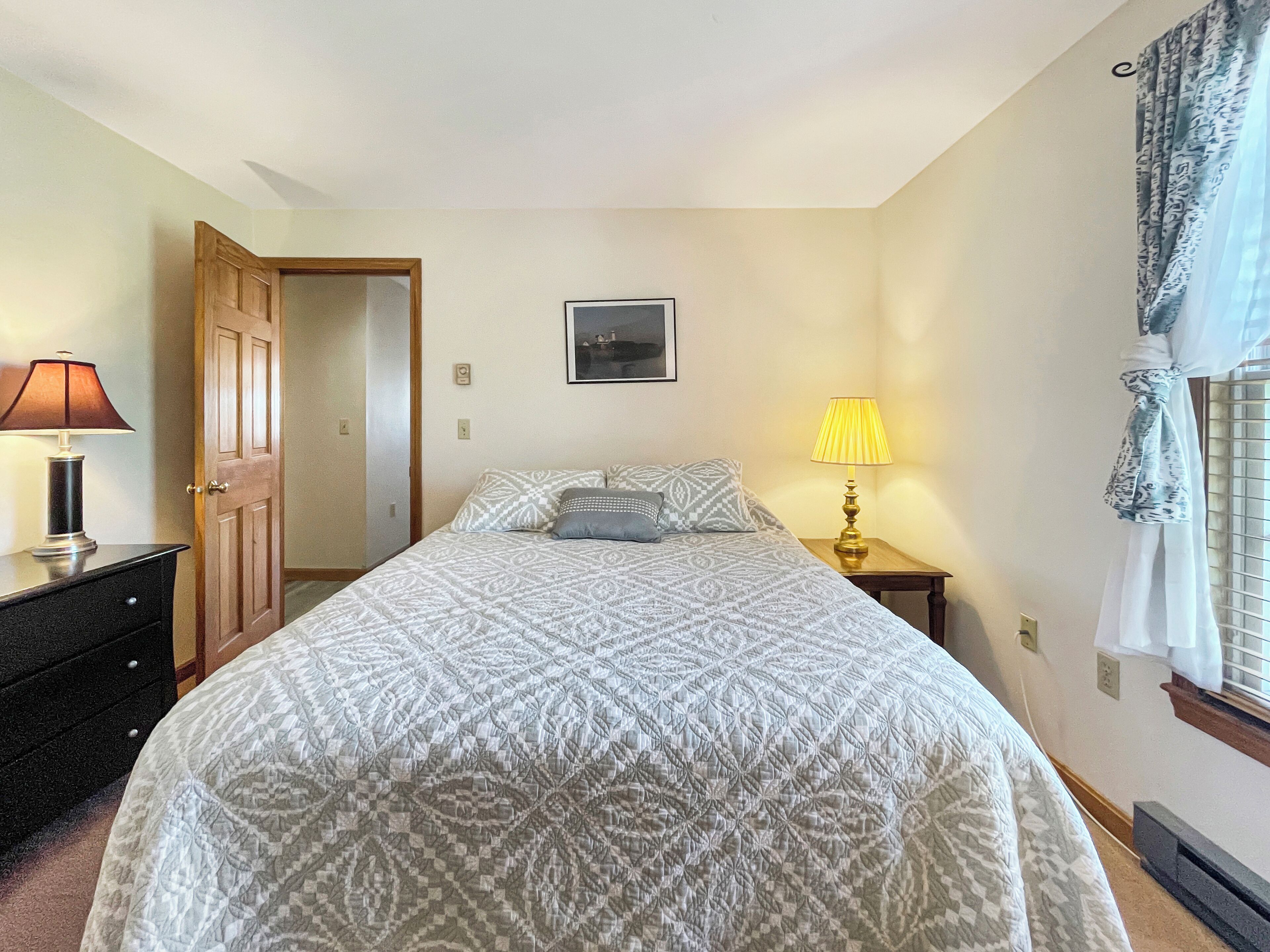 2 dormitorios, tabla de planchar con plancha, wifi gratis y ropa de cama