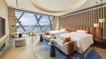 Premium-sengetøj, dundyner, senge med topmadrasser, minibar