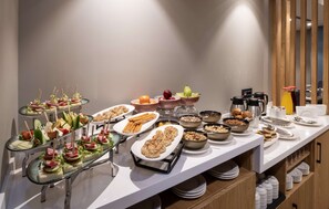 Ilmainen päivittäinen buffetaamiainen 