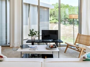 Smart TV - Plaza España Apartment (Madrid)