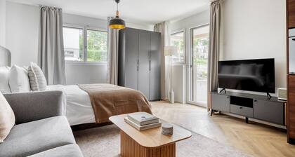 Stylish Wiedikon Studio w/ Storage Room & W/D, nr Market, by Blueground