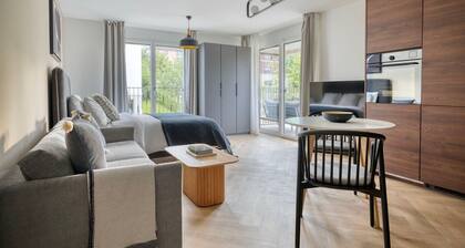 Lovely Wiedikon Studio w/ Storage & W/D, nr Transport, by Blueground