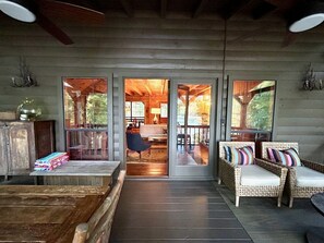 Interior - Classsic cozy mountain Cabin with dock right on Lake Blue Ridge (Blue Ridge)