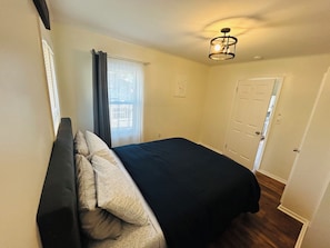 3 bedrooms, WiFi, bed sheets