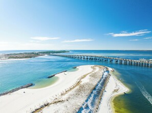 On the beach, sun-loungers, beach towels - 1-Bedroom Luxury Stay at Emerald Grande – Ocean Views & Resort Amenities (Destin)