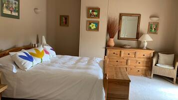 2 chambres, fer et planche Ă repasser, Wi-Fi, draps fournis